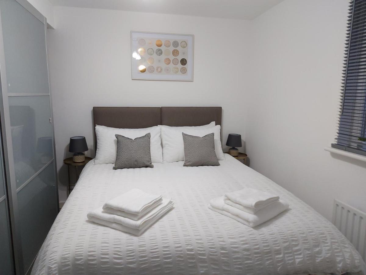 Lovely 1-Bedroom Condo With Parking On Premises Minworth Exterior photo
